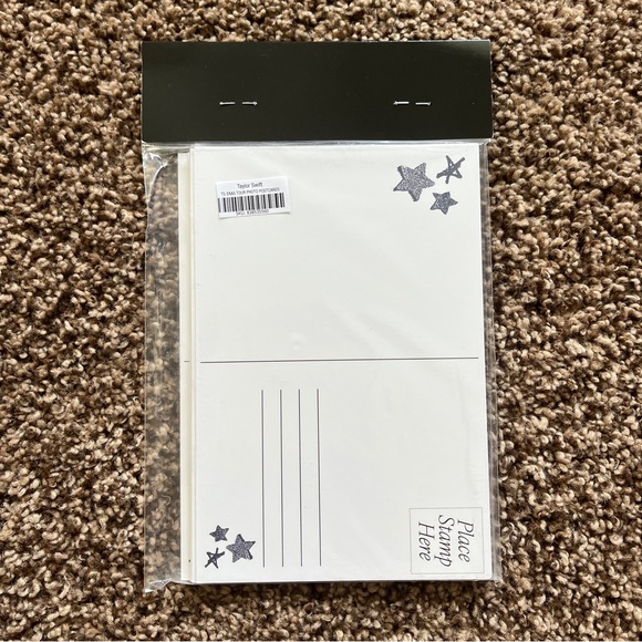 NEW Taylor Swift Set of 3 The Eras Tour Postcards - Picture 2 of 3